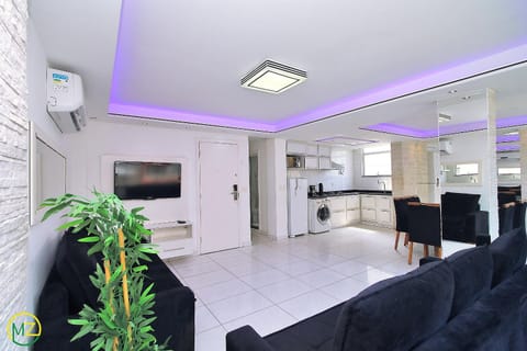 Modern Apt 3 suites for 8 people in Copacabana Apartment in Rio de Janeiro