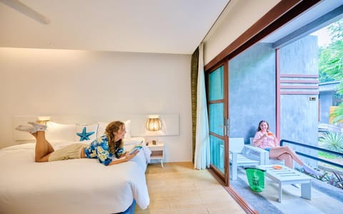 Balcony/Terrace, Garden view