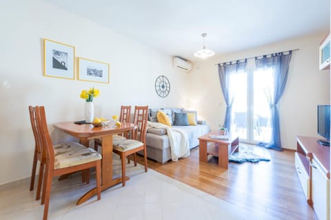 Summer Life Apartment Apartment in Dubrovnik-Neretva County