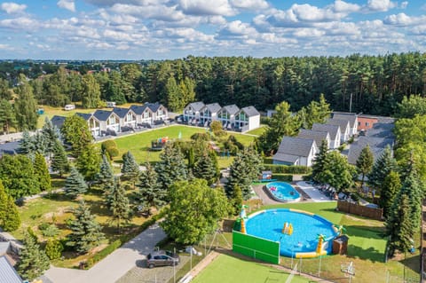 Property building, Day, Bird's eye view, View (from property/room), Landmark view, Pool view, Swimming pool