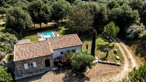 Property building, Bird's eye view, Garden, Garden view, Swimming pool