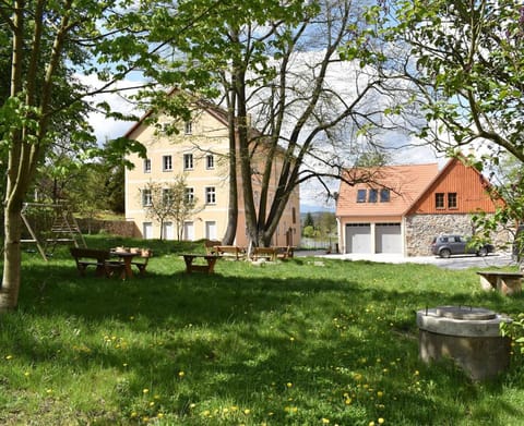 BBQ facilities, Garden, Garden view, Mountain view