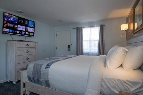 Bed, TV and multimedia