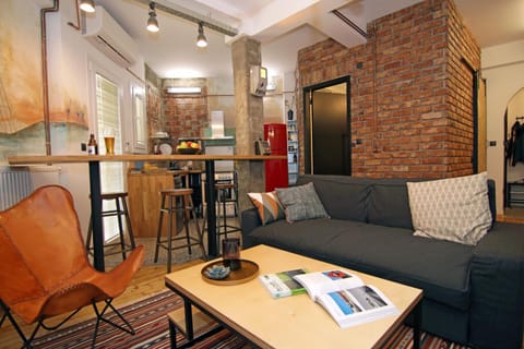 Kitchen or kitchenette, Living room, Seating area
