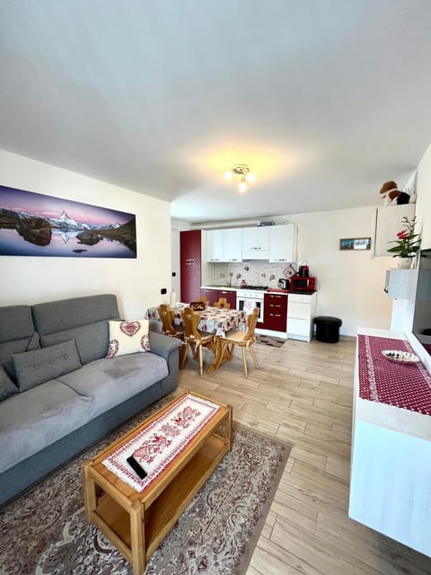 Kitchen or kitchenette, Living room, Seating area