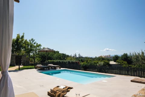 Natural landscape, Swimming pool, sunbed