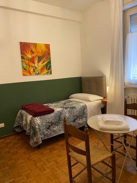 Affittacamere Room ospedale Maggiore Bed and Breakfast in Parma