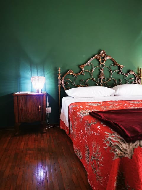 Affittacamere Room ospedale Maggiore Bed and Breakfast in Parma