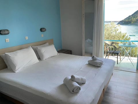 Bed, View (from property/room), Bedroom, towels