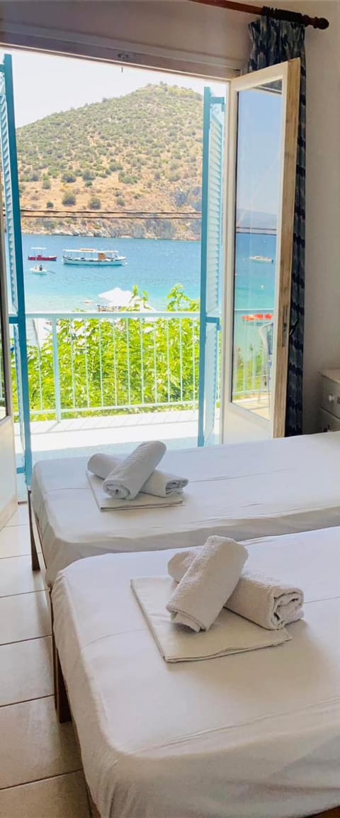 View (from property/room), Balcony/Terrace, Sea view