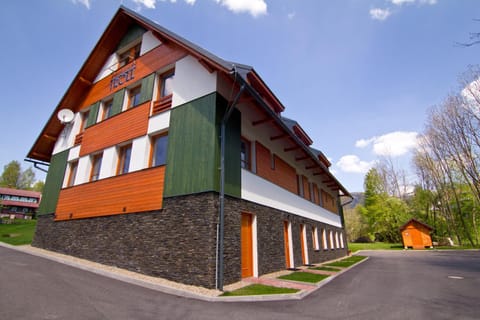 Property building, Day