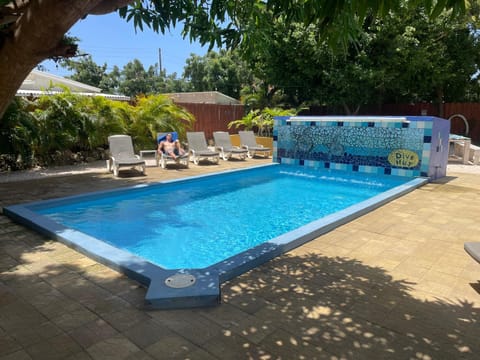 Swimming pool