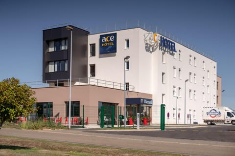 Property building, Parking