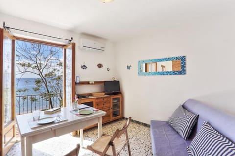 Property building, Living room, Bedroom