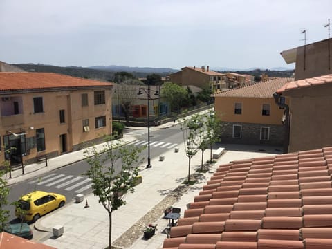 Neighbourhood, Street view