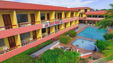Pool view, Sea view