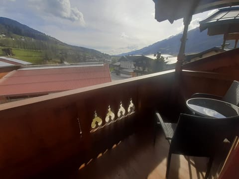 Day, Natural landscape, View (from property/room), Balcony/Terrace