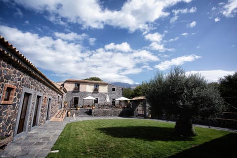 Facade/entrance, Garden