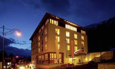 Facade/entrance, Summer