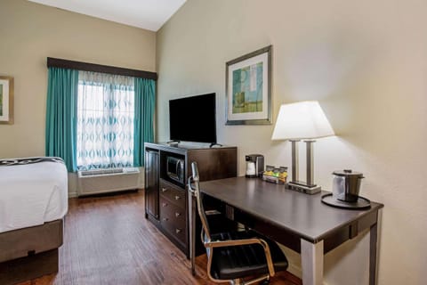 Photo of the whole room, On site