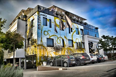Property building, Facade/entrance