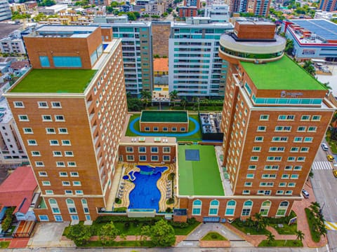 Property building, Facade/entrance, Bird's eye view, Hot Tub, Balcony/Terrace