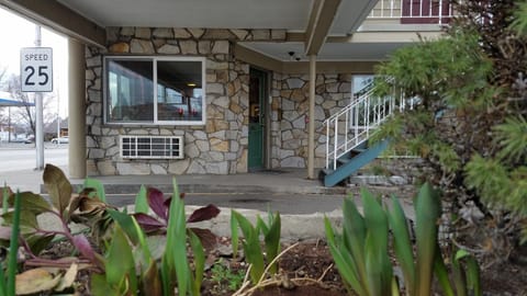 Royal Motor Inn Motel in La Grande