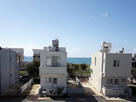Neighbourhood, Sea view