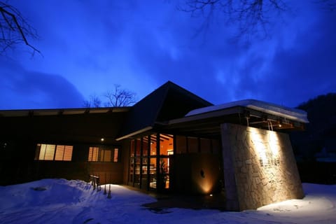 Property building, Winter