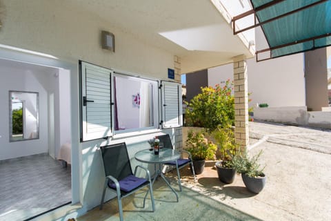 Patio, Patio, Seating area