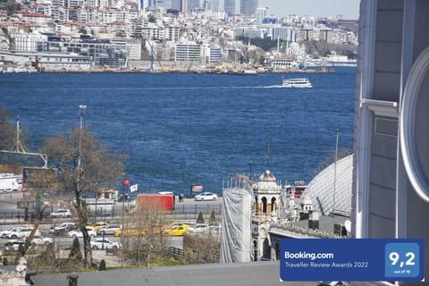 City view, Sea view