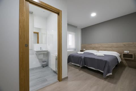 Bed, Bathroom, Photo of the whole room, Bedroom