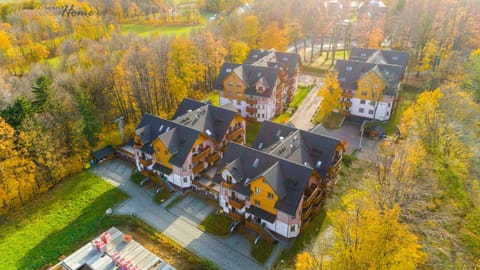 Property building, Day, Neighbourhood, Bird's eye view