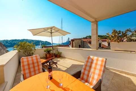 Balcony/Terrace, Seating area, Sea view