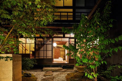 Garden, Inner courtyard view