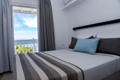 Bedroom, Sea view