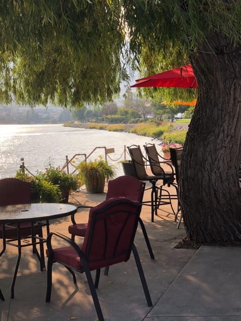 Patio, Garden, Lake view