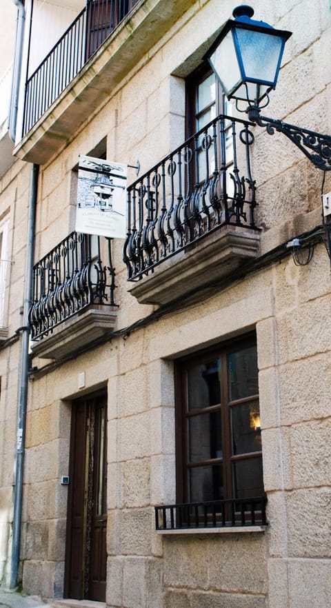 Property building, Street view