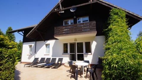 Property building, Garden, Balcony/Terrace, Garden view, furniture, sunbed