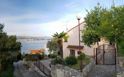 Apartmants Amor Apartment in Okrug Gornji