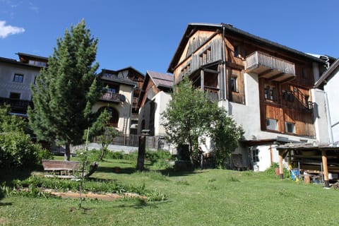 Chasa Crush 117 House in Canton of Grisons