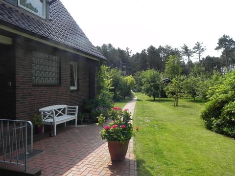 Haus *Üüs Aran* Wohnung Nr. 2 Apartment in Nordfriesland