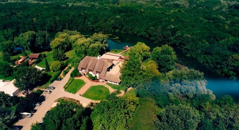 Neighbourhood, Bird's eye view