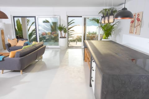 Kitchen or kitchenette, Living room, Dining area, Sea view