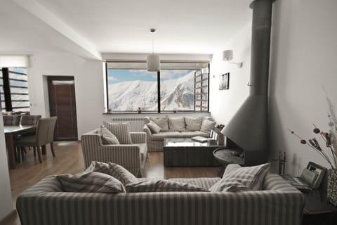 Living room, Seating area, flat iron