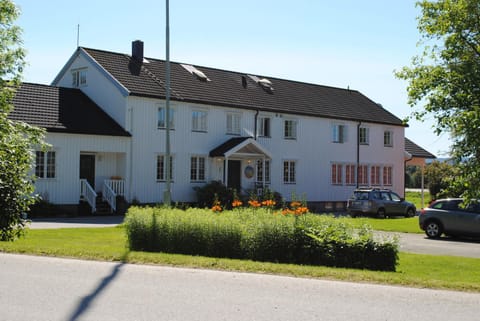 Facade/entrance, Bird's eye view, Area and facilities