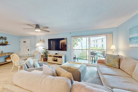 Gulf Place 19 Apartment in Holmes Beach