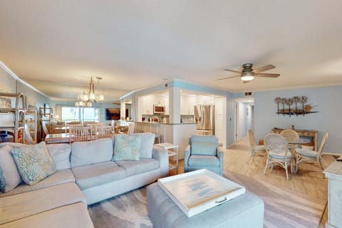 Gulf Place 19 Apartment in Holmes Beach