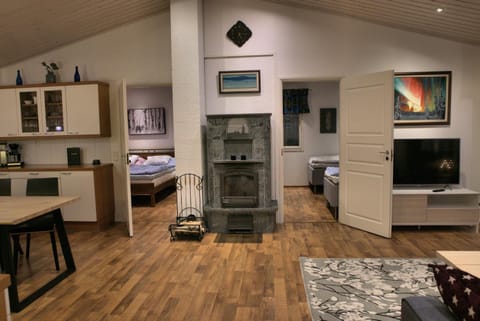 Communal lounge/ TV room, Living room, Seating area, flat iron, kitchen