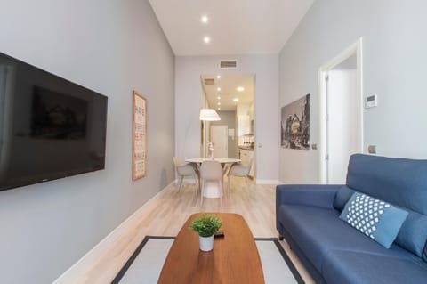 TV and multimedia, Living room, Seating area